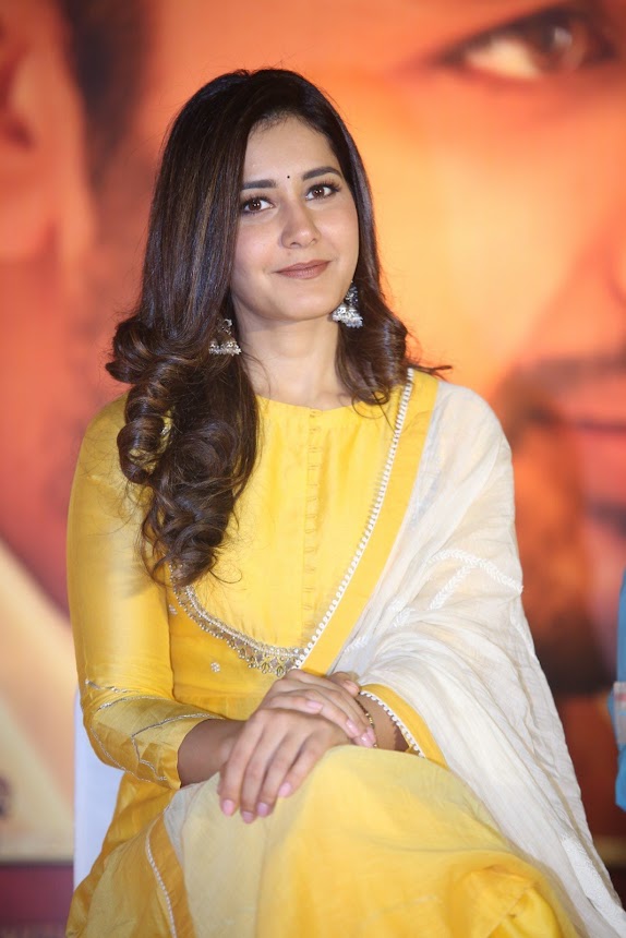 Raashi Khanna at Srinivasa Kalyanam Press Meet