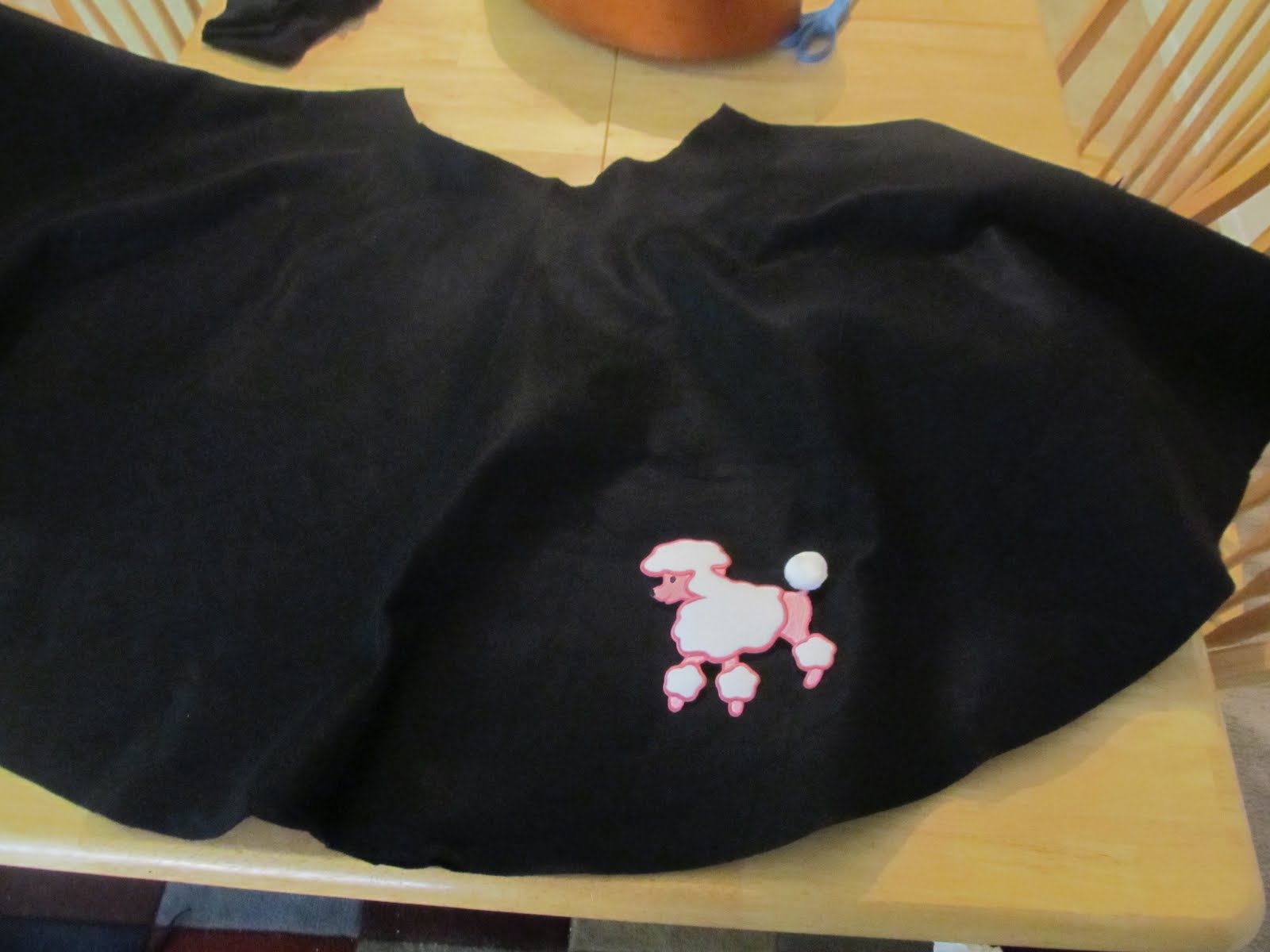 the-hunt-5-make-a-simple-poodle-skirt