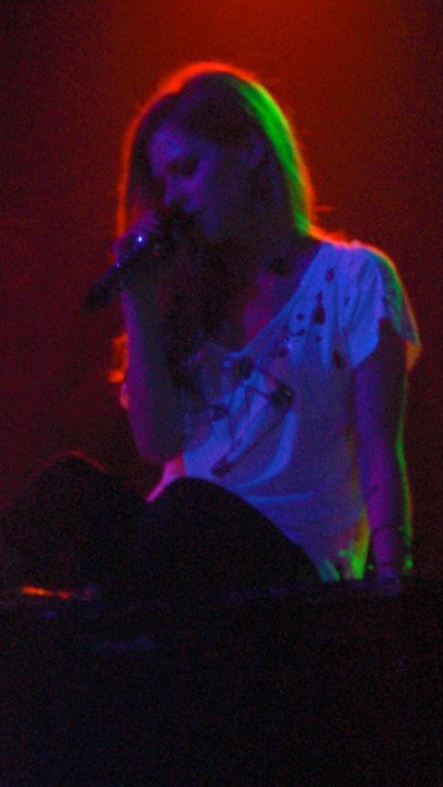 Avril Lavigne "The Black Star Tour" 2011 | LADY LOCKER