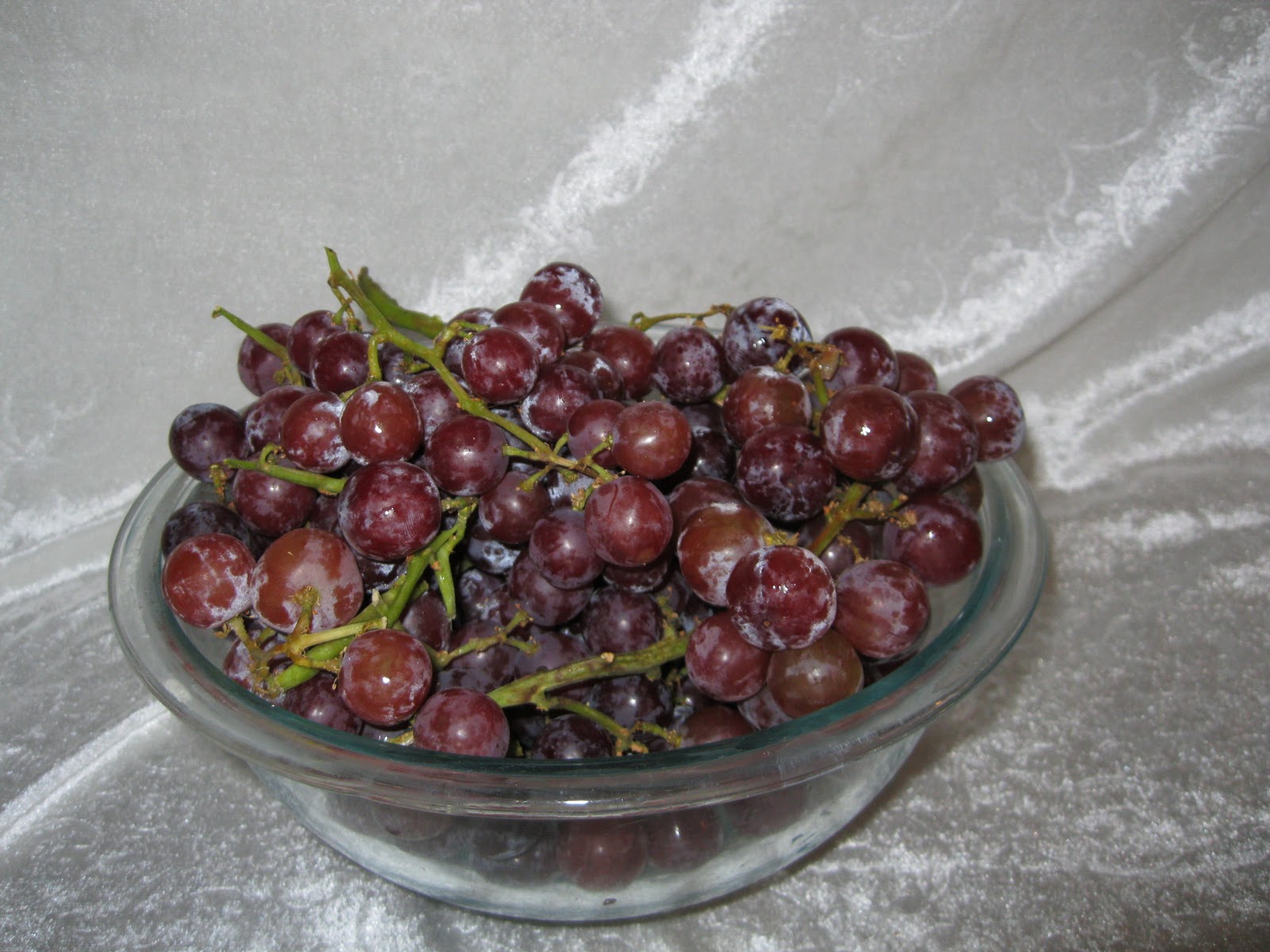 the-aldi-spot-helping-you-save-hot-aldi-price-alert-2-lbs-grapes