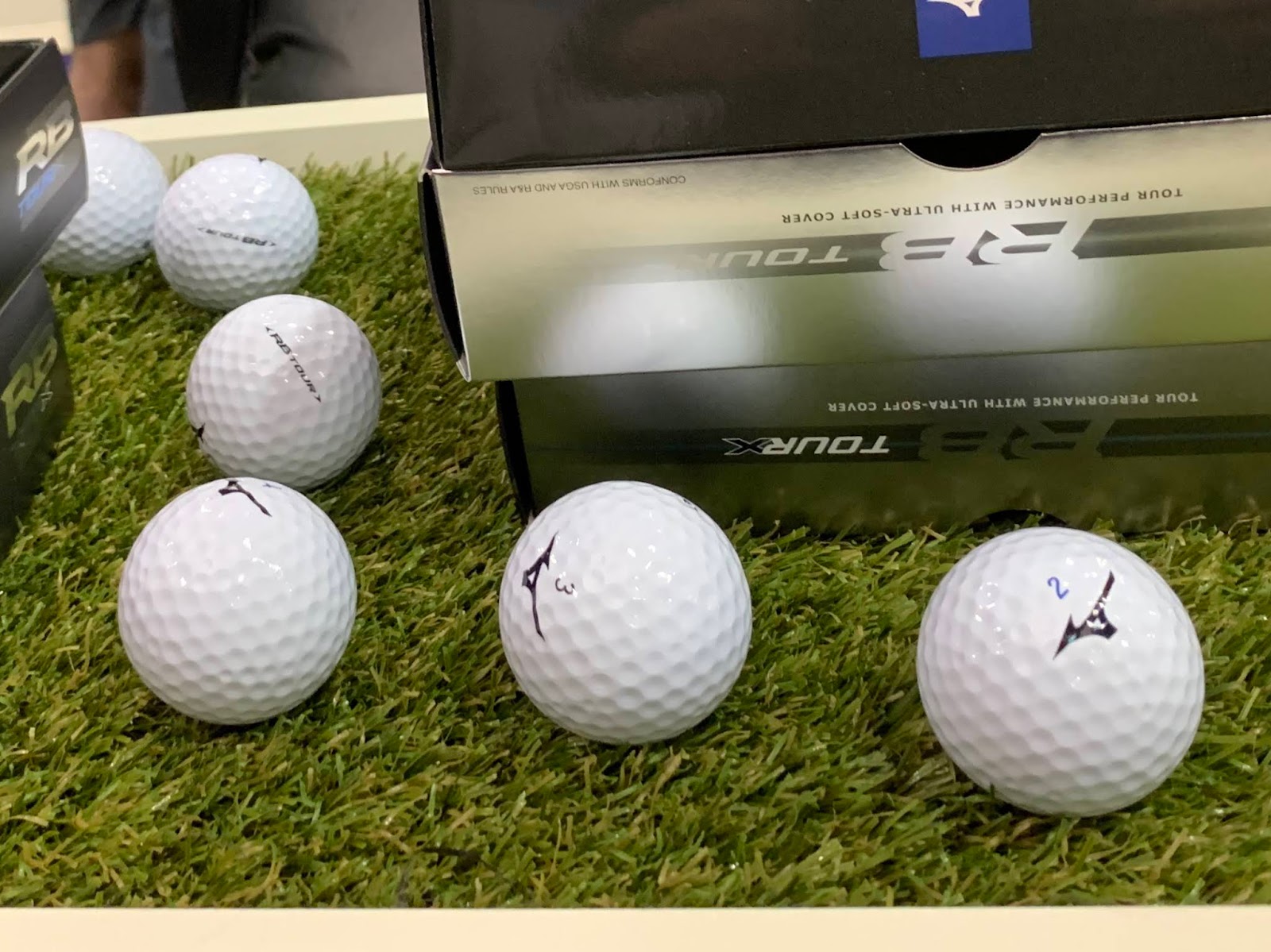 The 1 Writer in Golf Mizuno RB Tour and RB Tour X Golf Balls Review