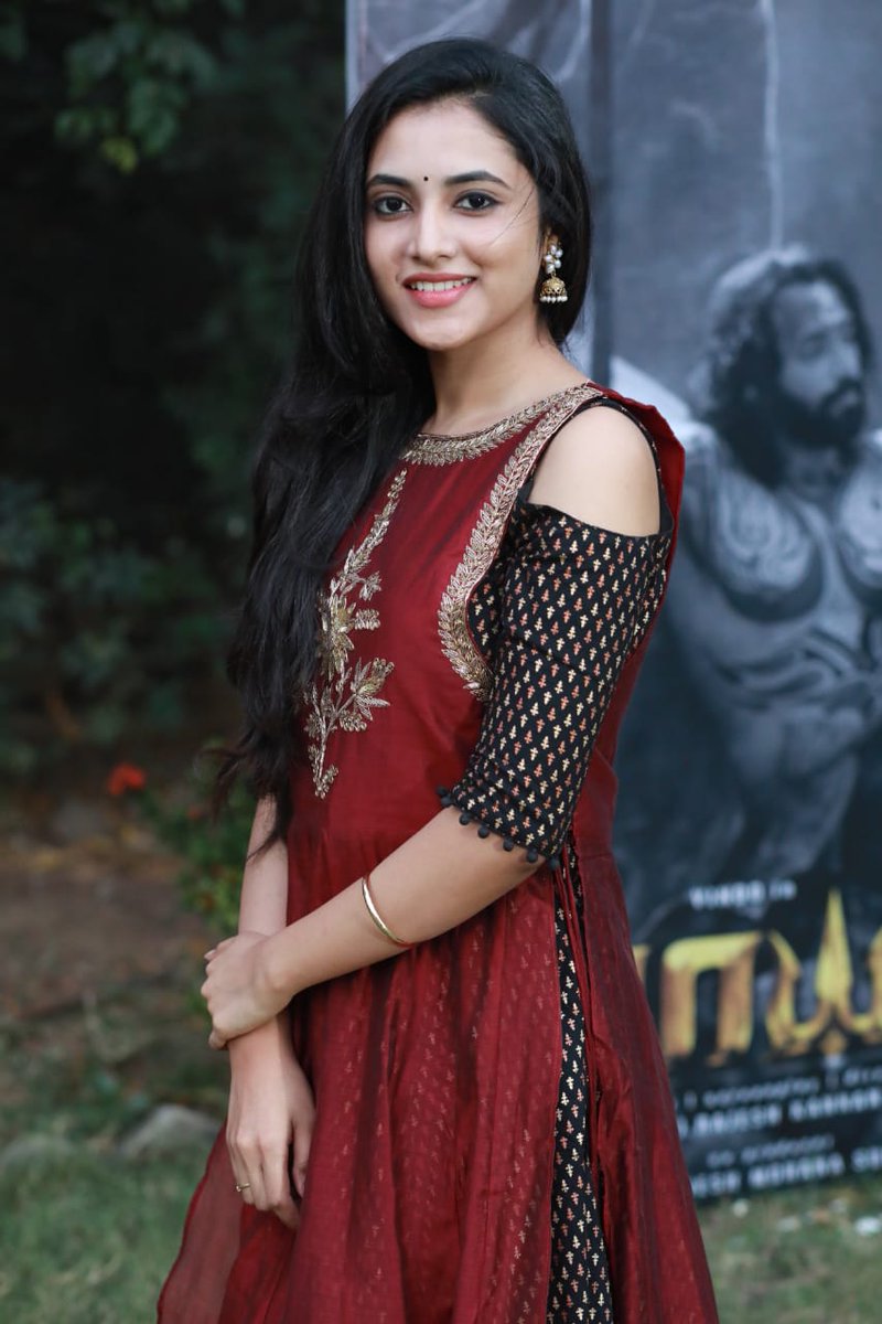 [Image: priyanka-arul-mohan%2B%25283%2529.jpg]