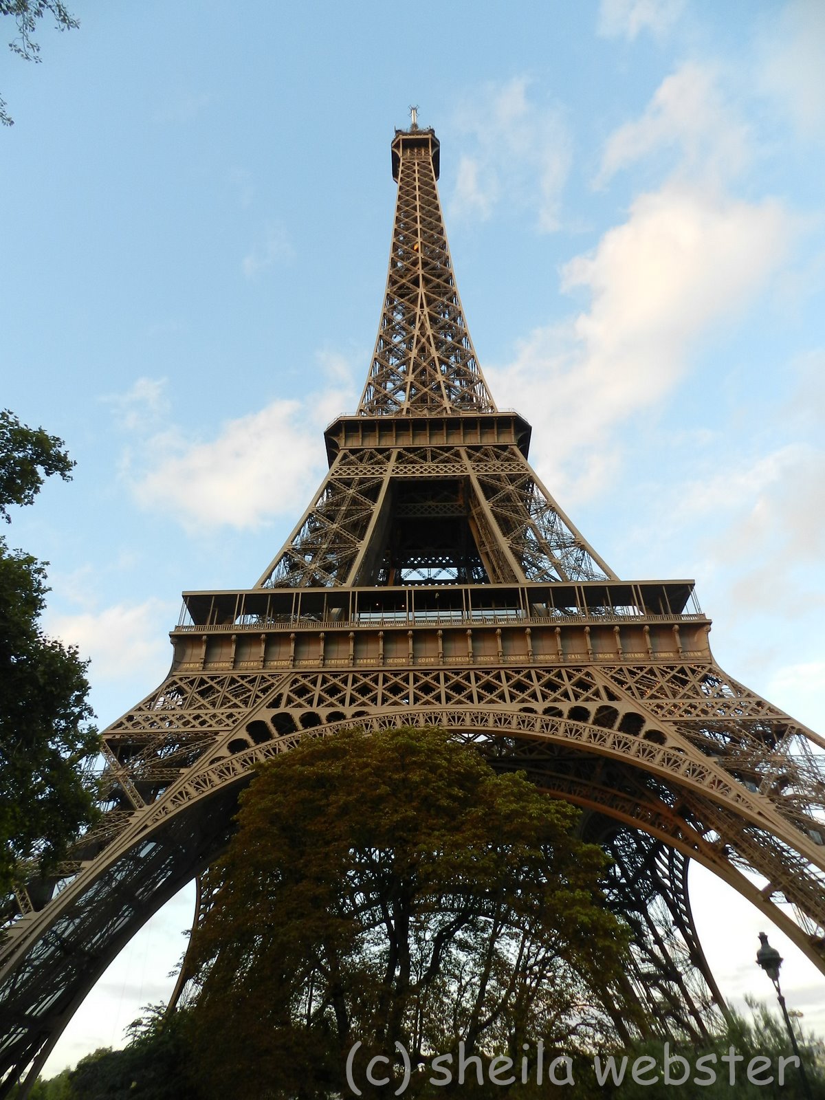 We Love RV'ing: Eiffel Tower ~ Paris ~ France