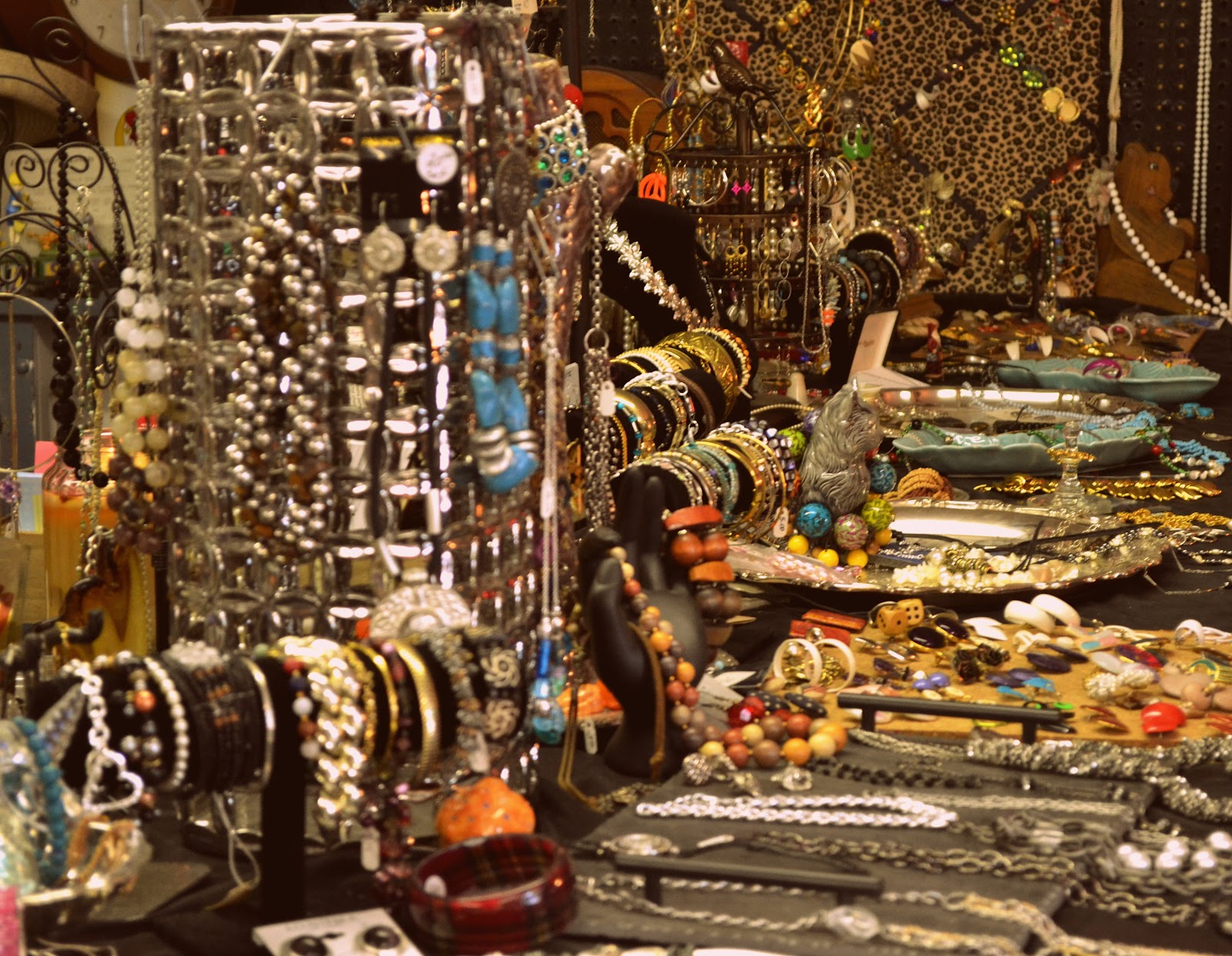 Nia Fashionista Hall's Thrift Shop & Jewelry