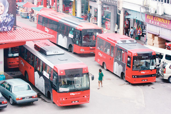 Bas SKMK henti operasi 31 laluan di Kelantan