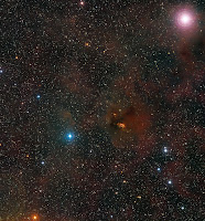 Wide-field view of the sky around the young star HL Tauri