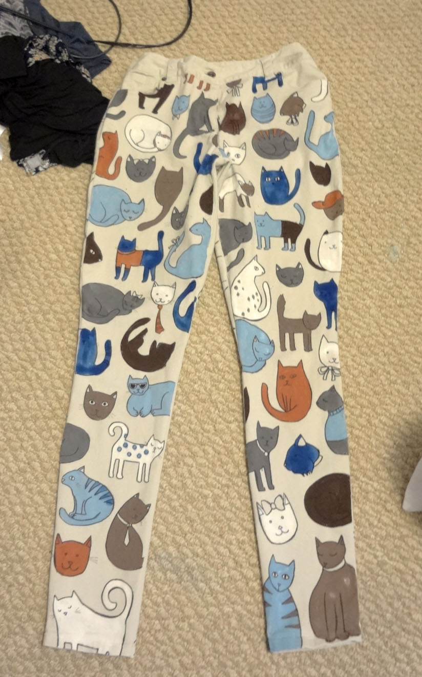 Floral Prints And Common Sense: DIY CAT PANTS