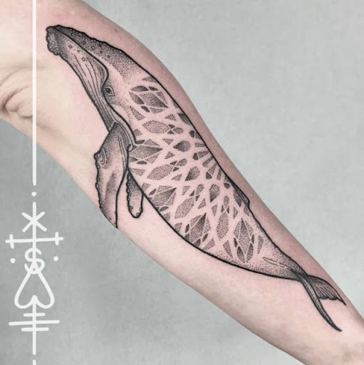 Diese geometrische Wal tattoo