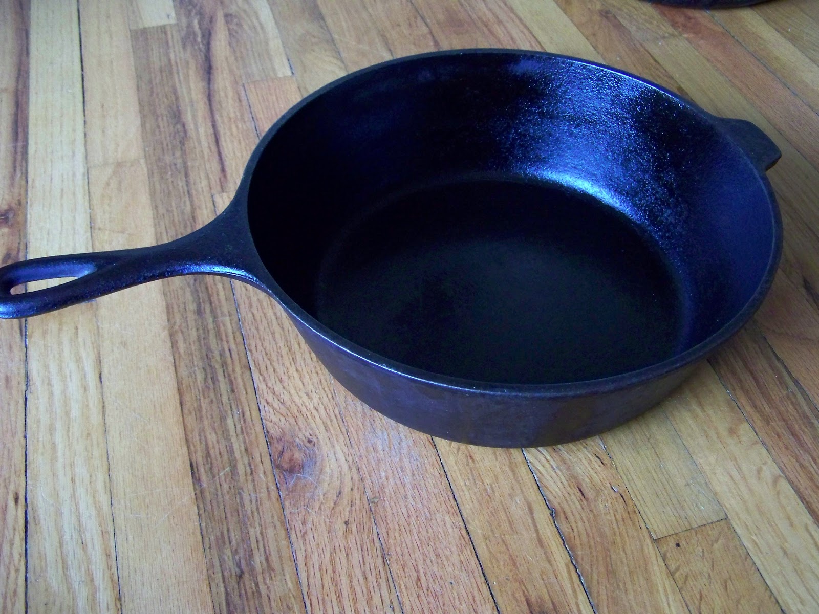 Poppy Juice Cast Iron Cook Ware
