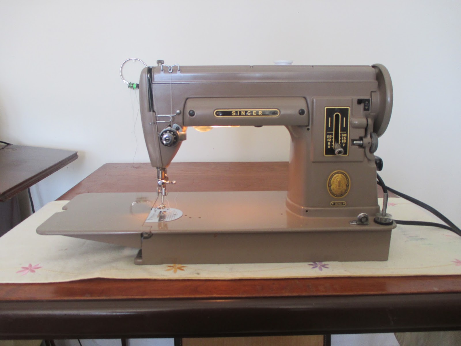 Reclaimed Stitches A Guide to Some of the Most Popular Vintage Singer