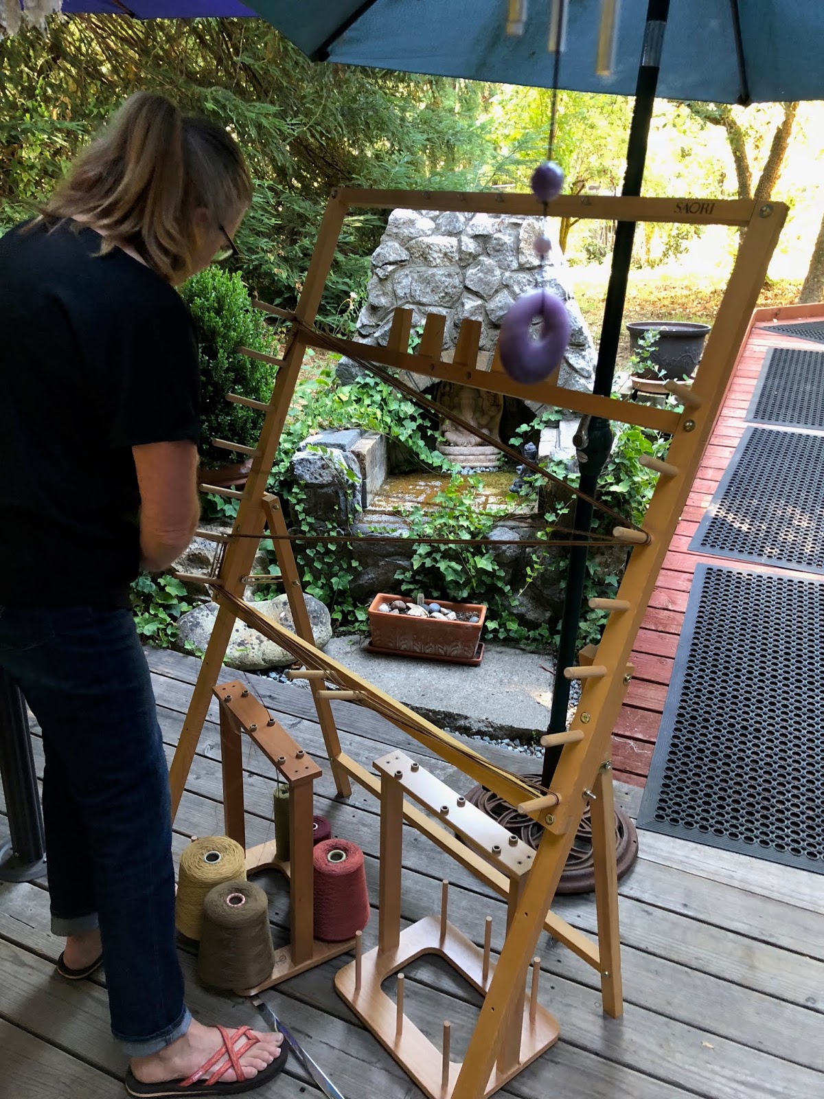 CENTERING WITH FIBER learn to warp your Saori loom the easy way claess