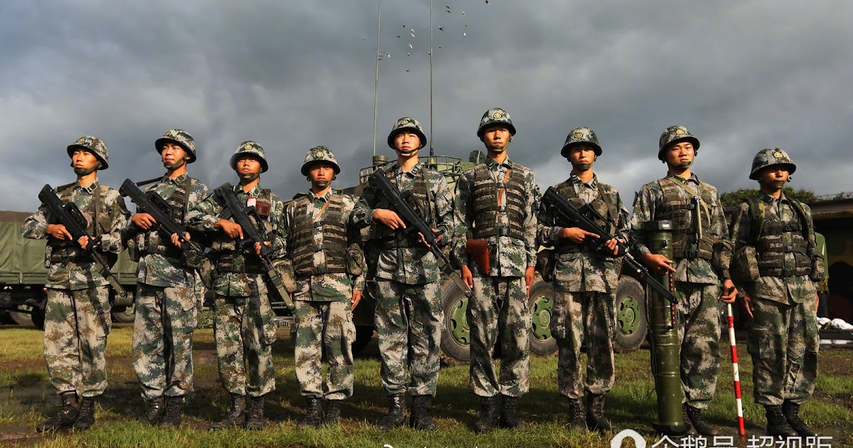 China Defense Blog: A first look: PLA's new 9-man 