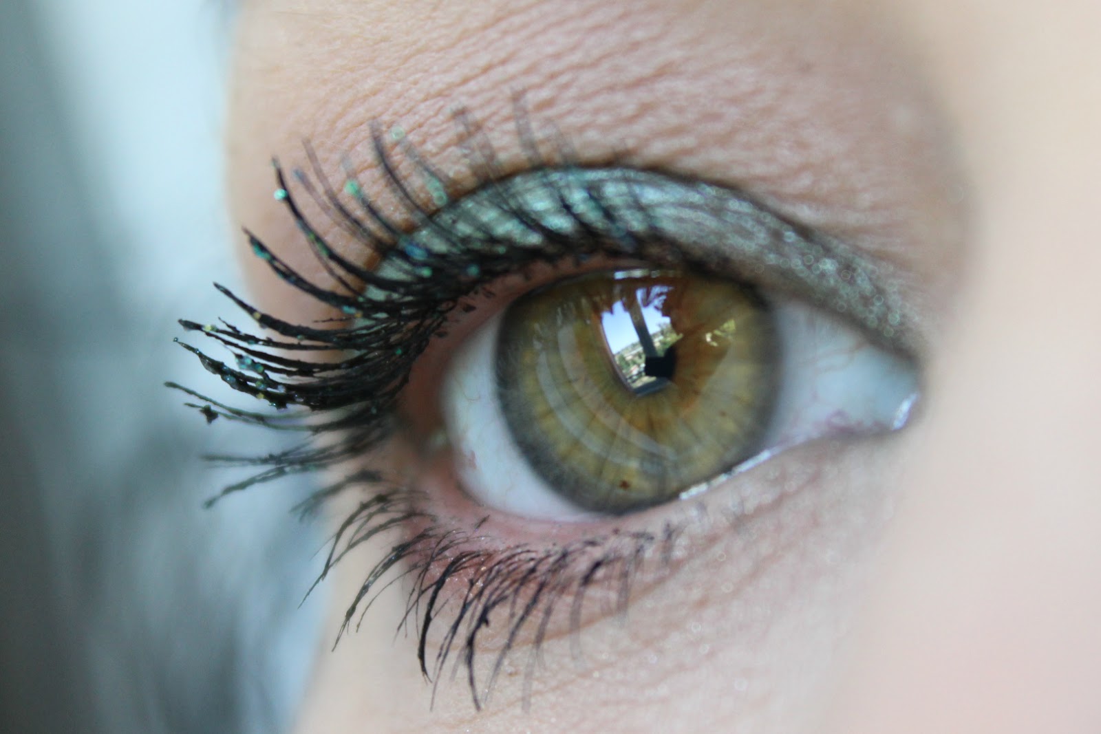 ptitsa Sinitsa Top coat mascara L'oreal Volume Million Lashes