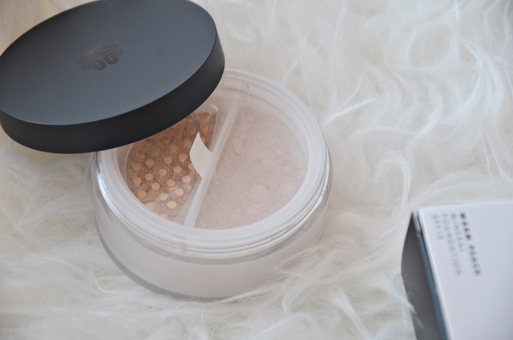 JAK NAKŁADAĆ PODKŁAD MINERALNY? WADY I ZALETY PODKŁADU W FORMIE SYPKIEJ