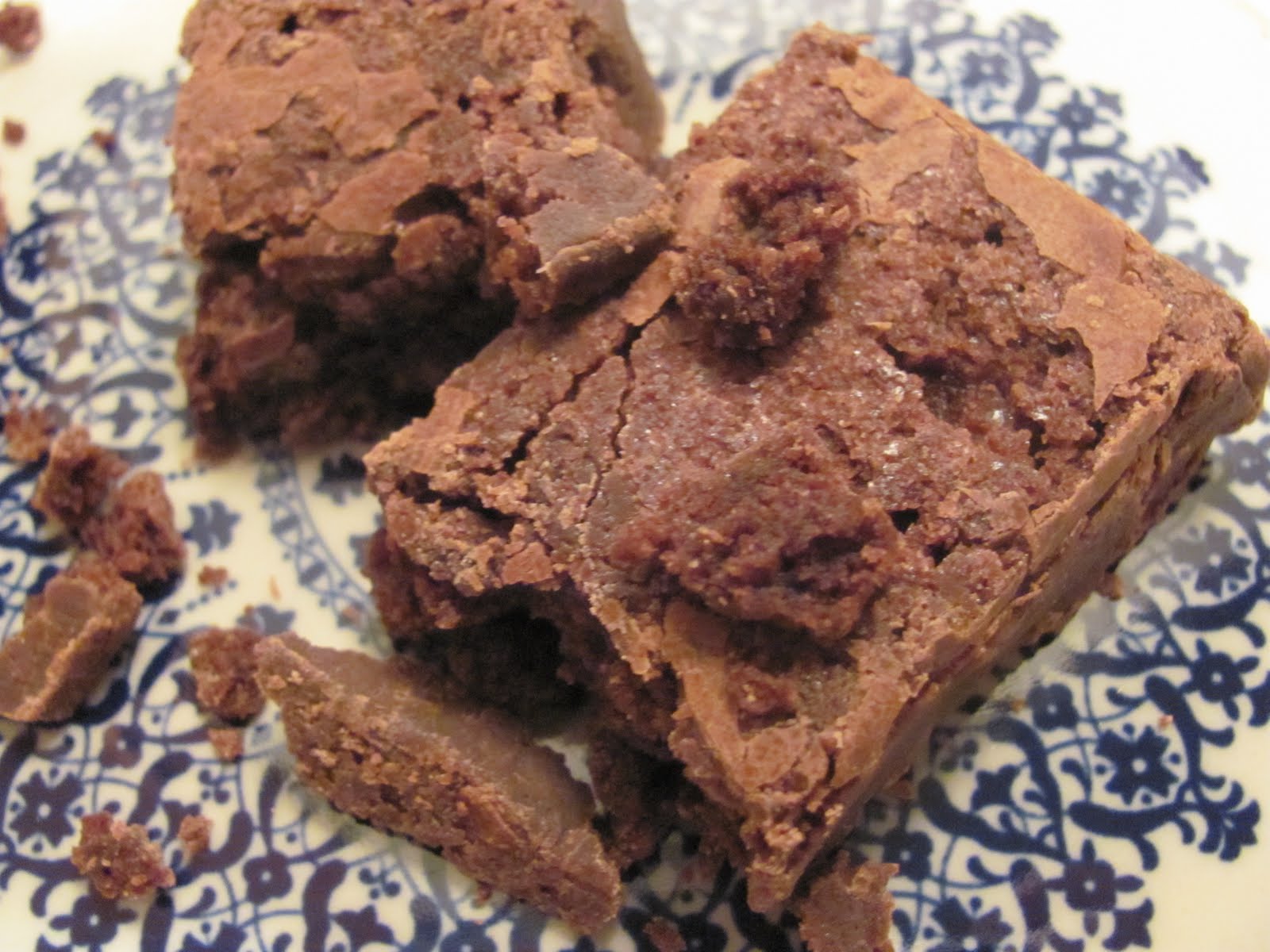 Foodette Reviews Kush Cakes