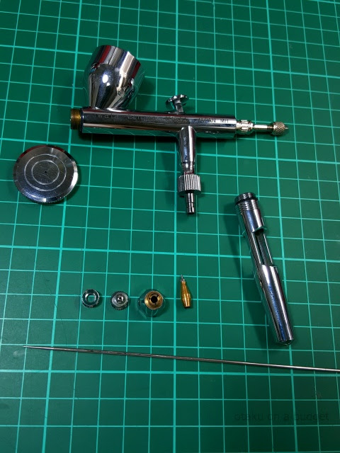Iwata Eclipse HP-CS airbrush help needed: blowing paint without