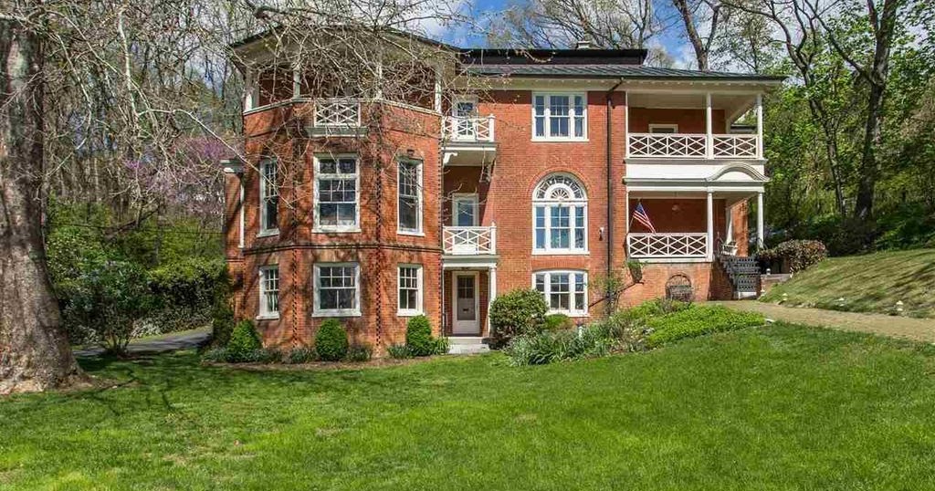 Sweet House Dreams The Oaks, 1888 Victorian in Staunton, Virginia