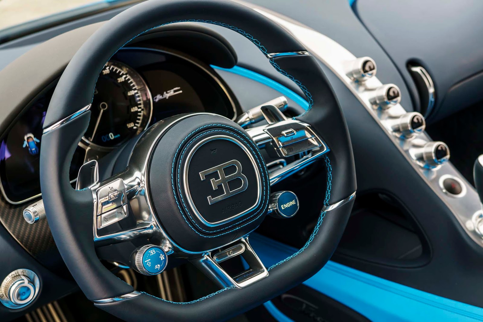 Bugatti Chiron Pur Sport салон
