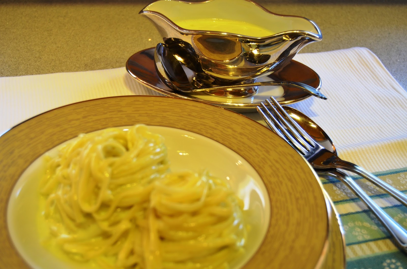 Lamboadas de Samhaim Lingüini con salsa de wasabi