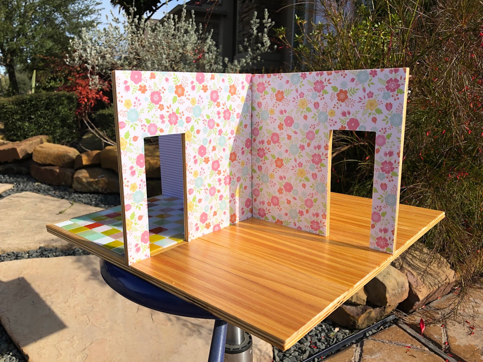 Folding, Portable Dollhouse