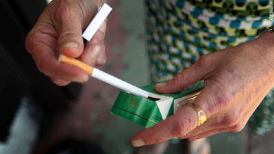 2 Cara Membuat Rokok Mentol dari Sebatang Rokok Biasa 2 Cara Membuat Rokok Mentol dari Sebatang Rokok Biasa
