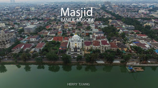 Masjid Ramlie Musofa Taj Mahal Indonesia