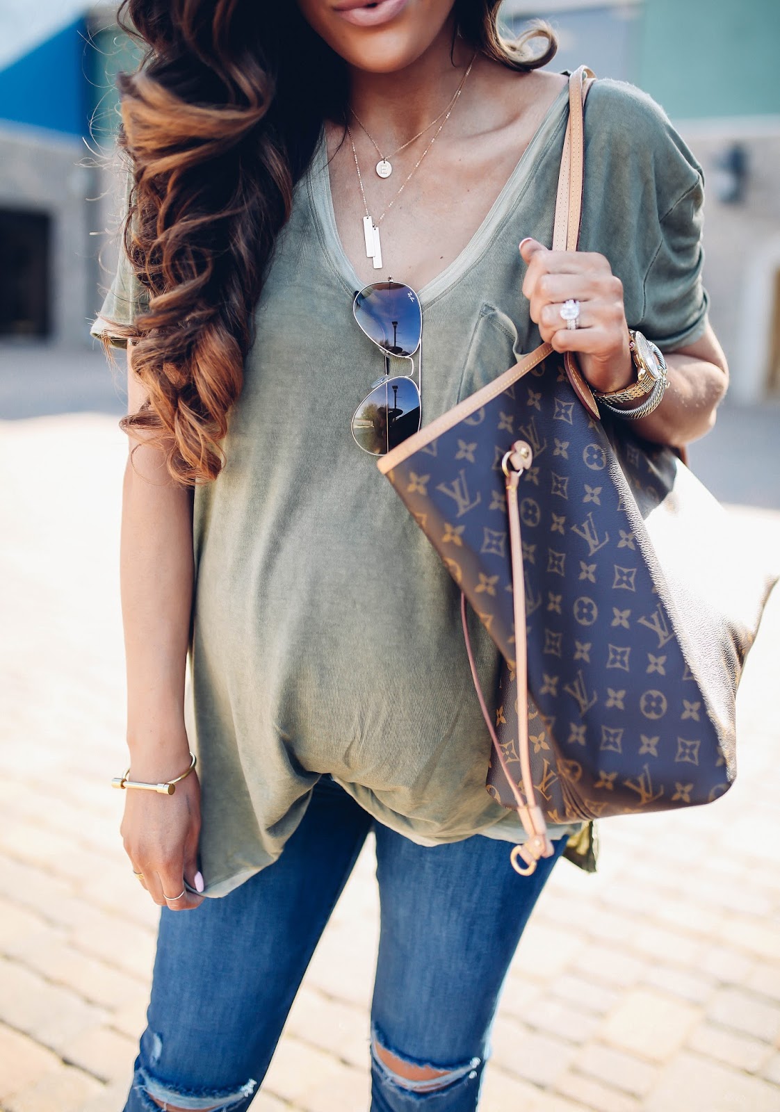 Mia Mia Mine  Neverfull outfit, Louis vuitton neverfull gm, Vuitton outfit