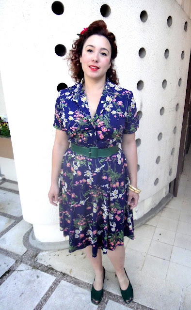 Robe Vintage Fleurie Pour Fille Taille 5 - Coton 100%, Sans Manches, Longueur Genou, Occasion Très Bon état