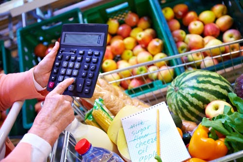 Dicas de como controlar o orçamento e economizar no supermercado