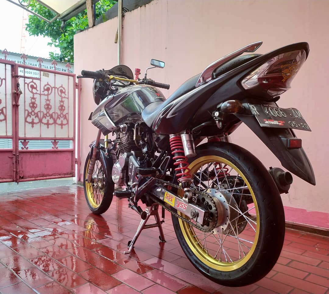 SEPUTAR INFO: Macam- Macam Sepeda Motor Herex yang Sering Dikendarai