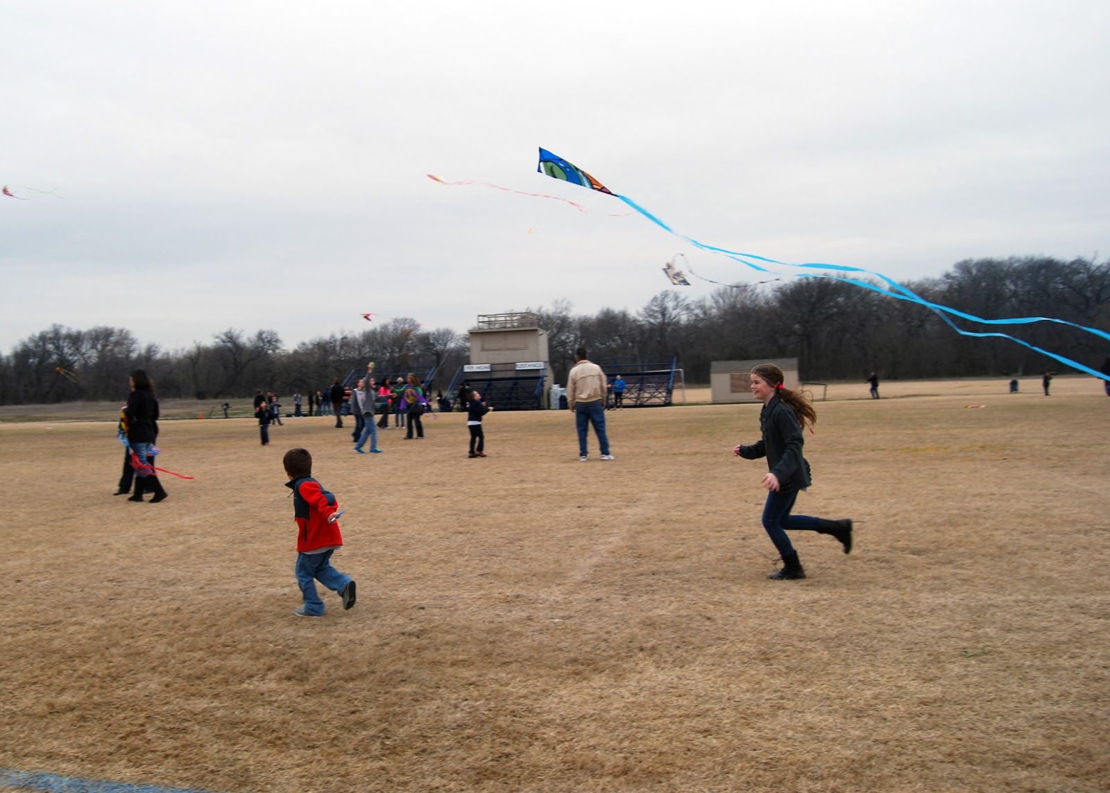 Momfessionals Kite Day 2013