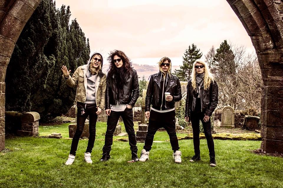 Heavy Metal Fire SANTA CRUZ "WE ARE THE ONES TO FALL" (VIDEOCLIP).