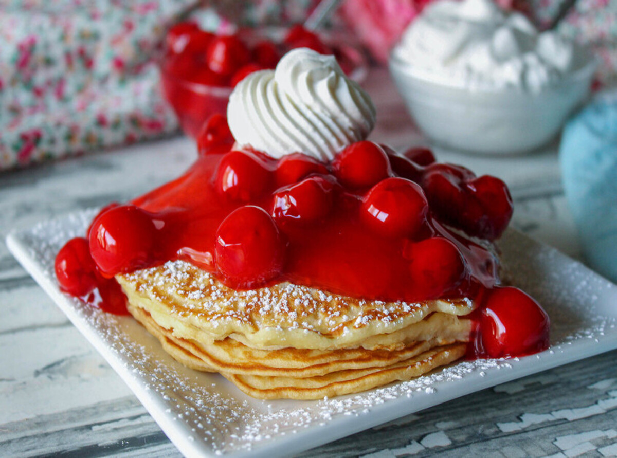 Cherry-Vanilla Pancakes