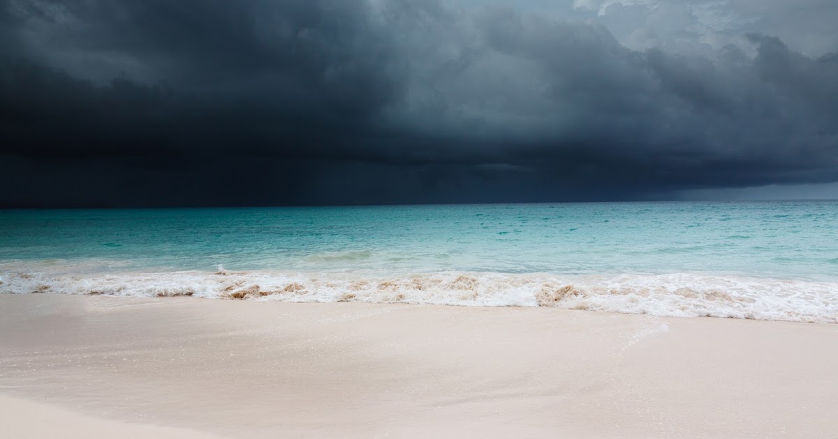 9 tips you need to know about traveling during hurricane season ...