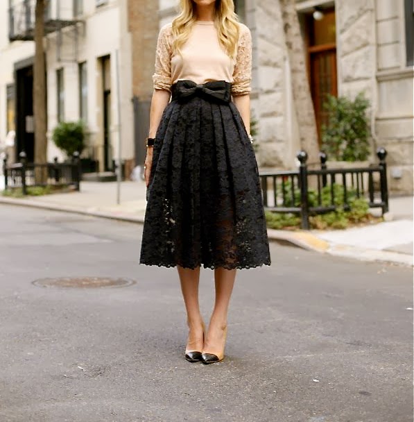 The Style Climber: Tears To The Eyes FAB!!! Thursday - A Gorgeous Lace ...