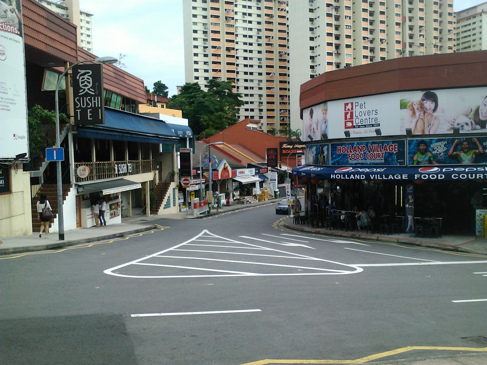 Frenzeelo Exploring Holland Village