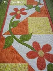 Table runner quilt with flowers