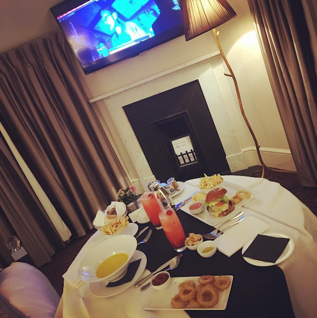 Louise Pentland_The Grove Louise Pentland_The Grove