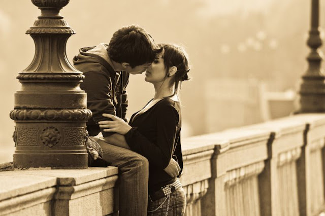 100+ Hình ảnh đẹp về tình yêu lãng mạn dễ thương của giới trẻ