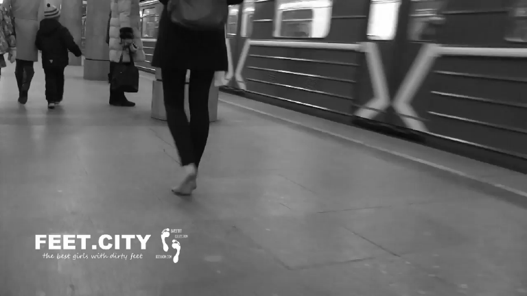 Imagini pentru barefoot