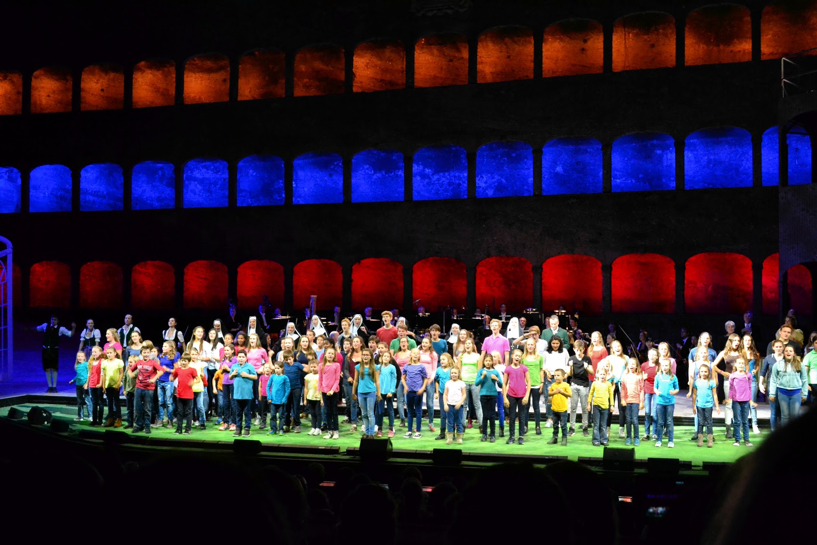 One of the highlights of the night was when 150 children, who previously auditioned for the gala, returned to perform in the finale 'Do-Re-Mi'!