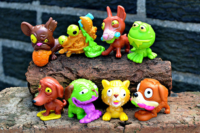 Little Weirdos: Mini figures and other monster toys: The Ugglys Pet Shop  (Moose Toys)
