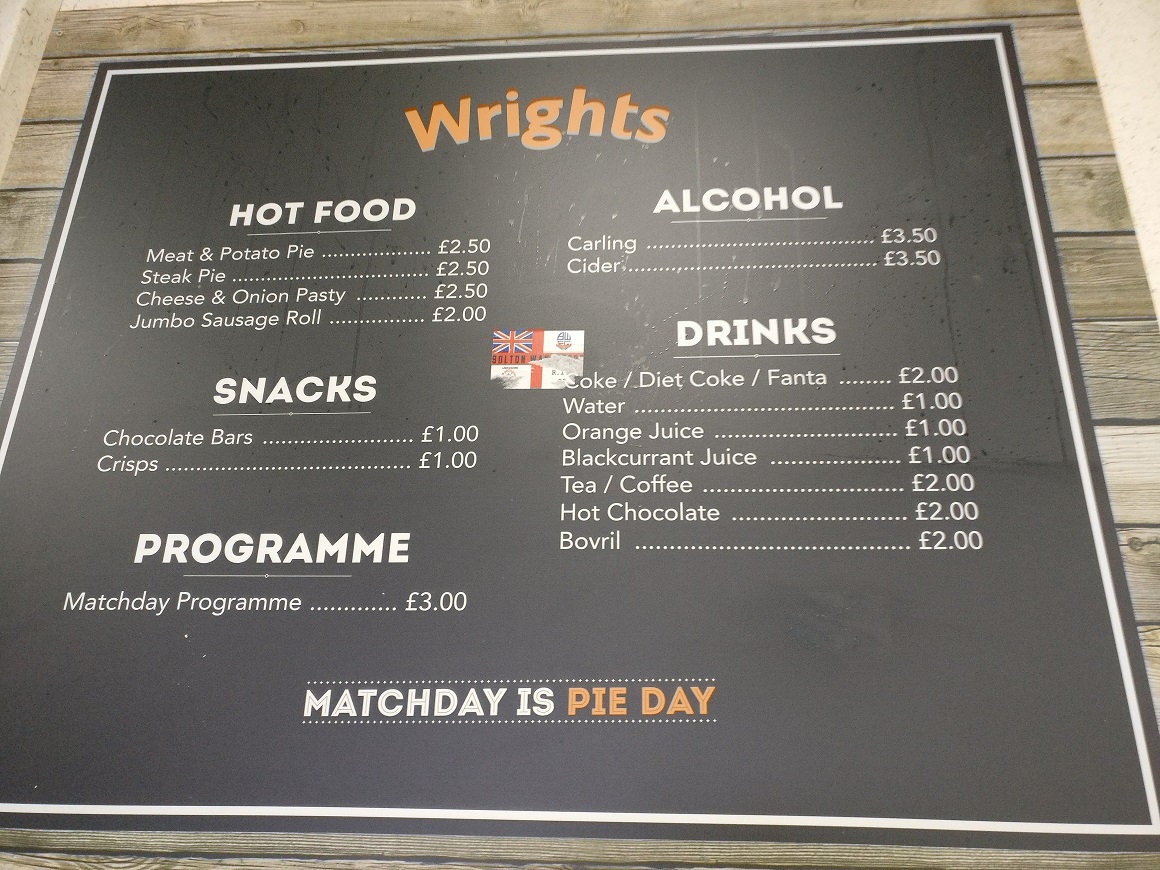 Pierate Pie Reviews Football Pie Review A Valeiant effort?