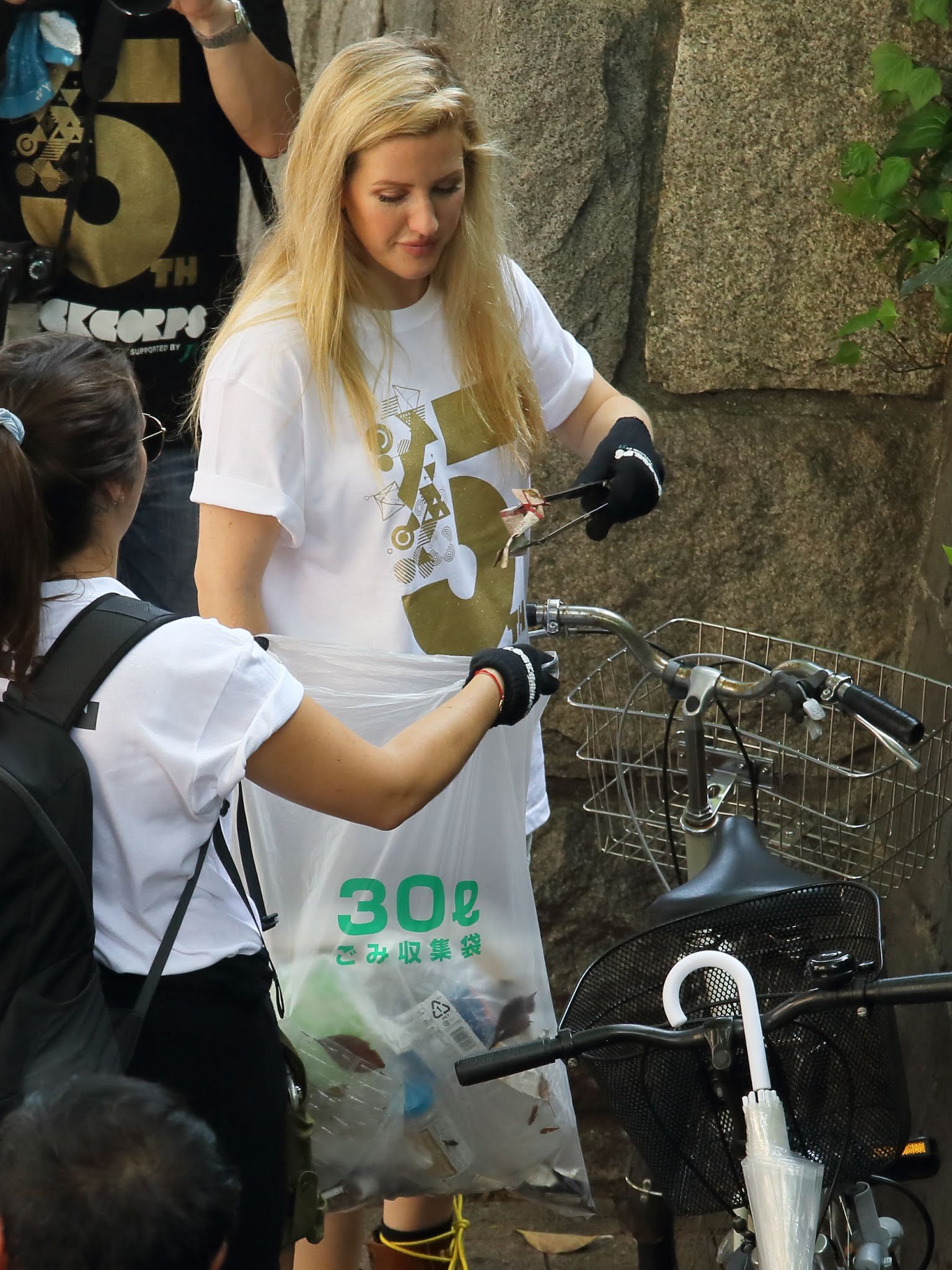 Ellie Goulding RockCorps volunteer,Shinjuku Central Park, Tokyo, Japan