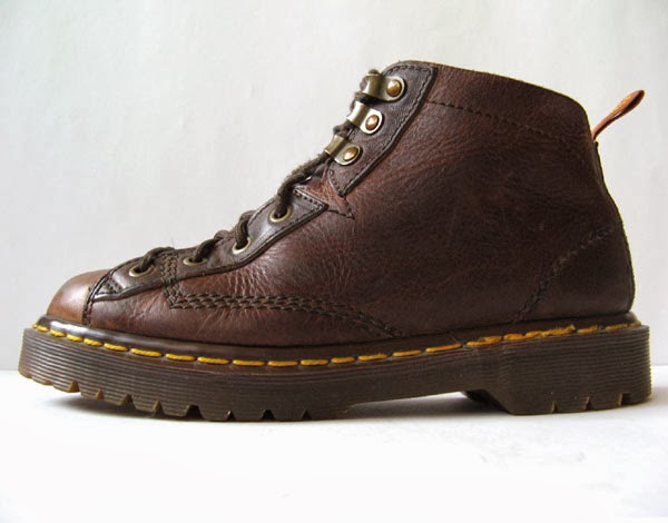 DOC MARTENS DR. MARTENS BROWN LEATHER VINTAGE BOOTS WOMENS SIZE 7