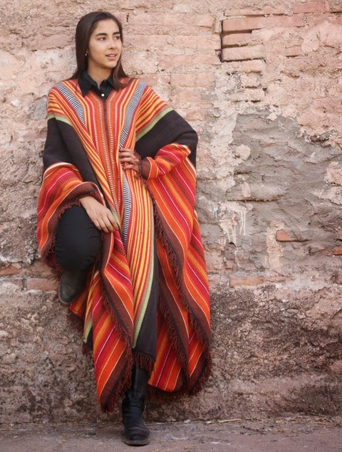 Poncho Nº O002/2 Poncho de Labor Bicentenario®Familia Avar Saracho - Solo por pedido