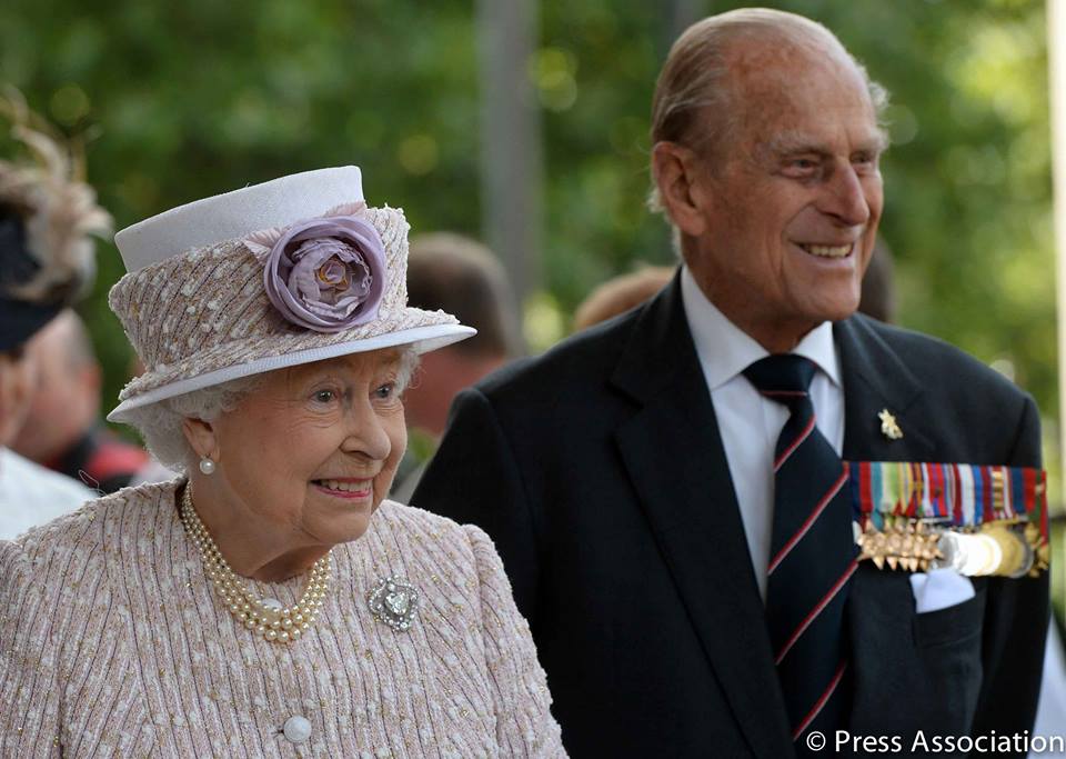Les cours royales d'Angleterre commemoration- Reine Elisabeth II, le prince Philippe et les ...