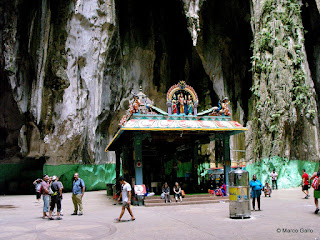 CUEVAS DE BATU, SANTUARIO HINDÚ. KUALA LUMPUR. MALASIA