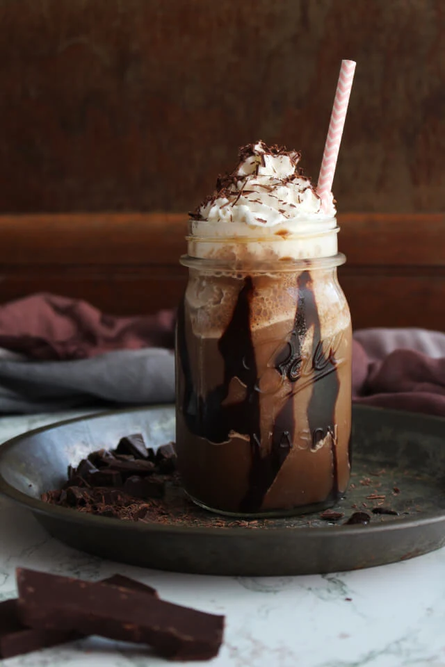 Frozen Dark Chocolate Mocha | The Two Bite Club | #Ad #CoffeehouseBlend