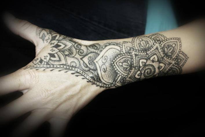 Gambar Tato Tribal Bunga Di Tangan Doni Gambar